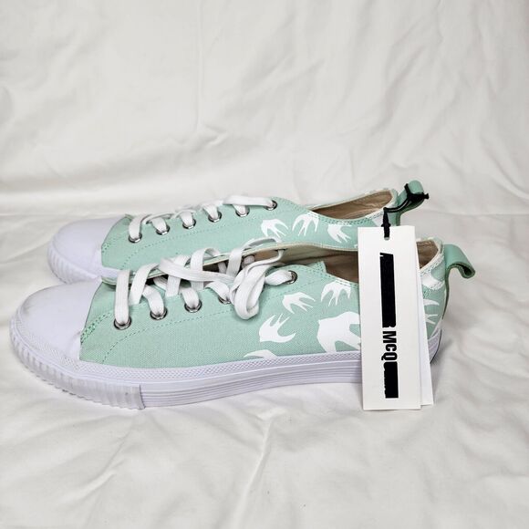 McQ Alexander McQueen Swallow Swarm Bird Mint Low Top Sneakers Sz 41 Men 8 W 11 - Picture 1 of 9